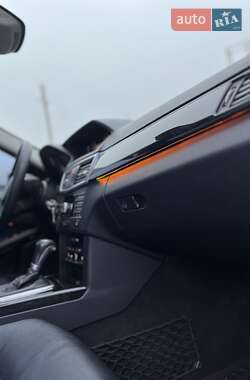 Седан Mercedes-Benz E-Class 2011 в 