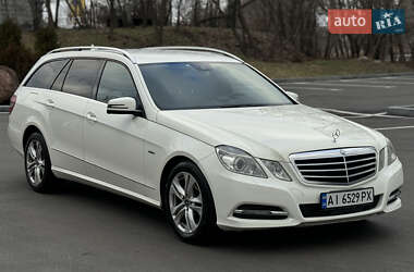 Універсал Mercedes-Benz E-Class 2011 в Києві