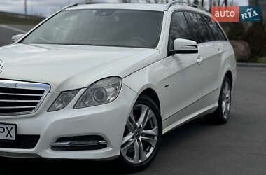 Універсал Mercedes-Benz E-Class 2011 в Києві