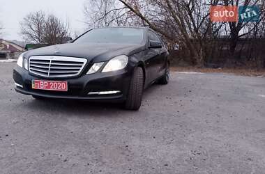 Седан Mercedes-Benz E-Class 2011 в Миргороді