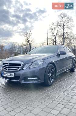 Седан Mercedes-Benz E-Class 2010 в Старокостянтинові