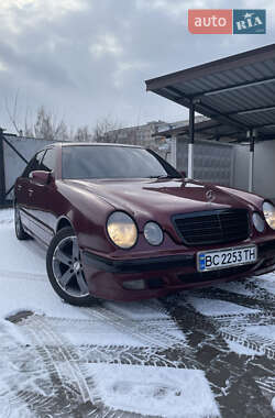 Седан Mercedes-Benz E-Class 2001 в Сокалі