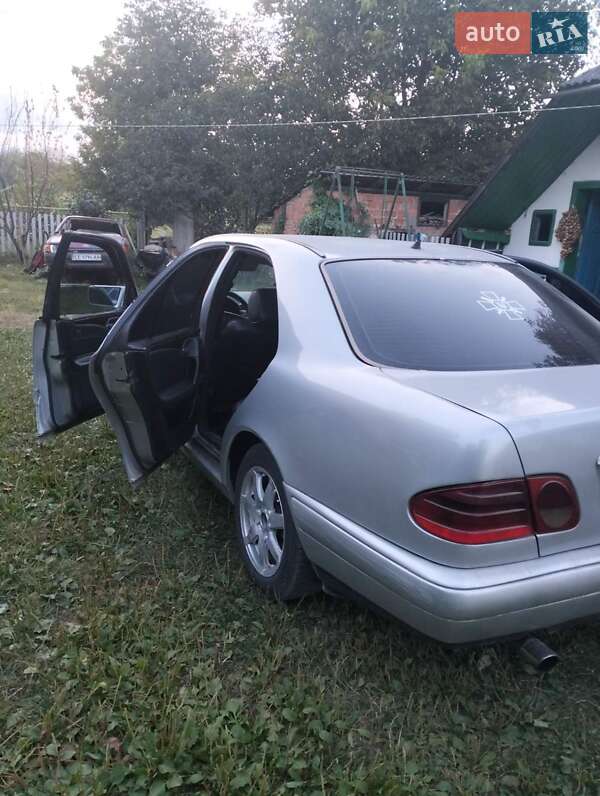 Mercedes-Benz E-Class 1996