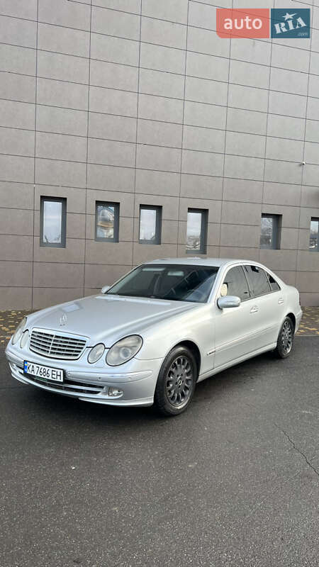 Седан Mercedes-Benz E-Class 2002 в Кривому Розі