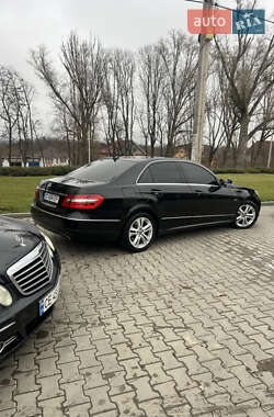 Седан Mercedes-Benz E-Class 2010 в Черновцах