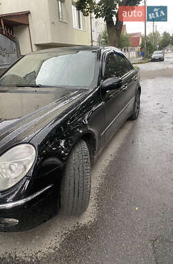 Седан Mercedes-Benz E-Class 2002 в Хмельницком