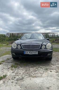 Седан Mercedes-Benz E-Class 2002 в Хмельницком