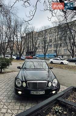 Седан Mercedes-Benz E-Class 2006 в Кривом Роге