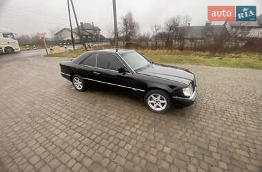 Купе Mercedes-Benz E-Class 1993 в Камені-Каширському