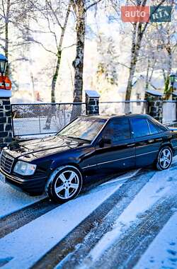 Седан Mercedes-Benz E-Class 1995 в Радивилове