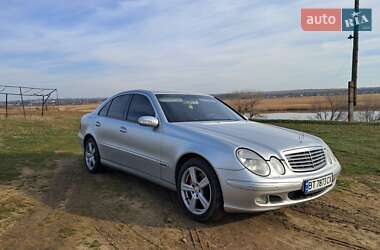 Седан Mercedes-Benz E-Class 2003 в Херсоні