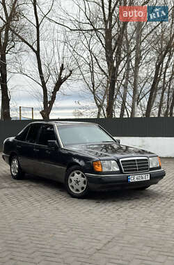 Седан Mercedes-Benz E-Class 1994 в Чернівцях