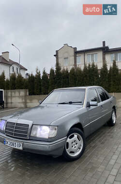 Седан Mercedes-Benz E-Class 1992 в Рівному