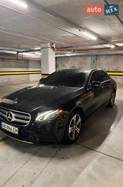 Седан Mercedes-Benz E-Class 2016 в 