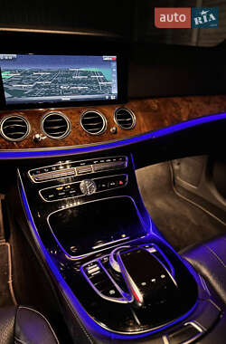 Седан Mercedes-Benz E-Class 2016 в 