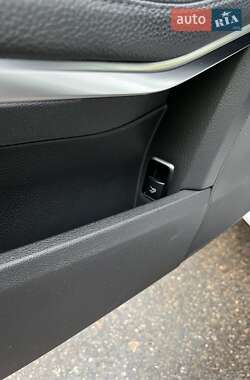 Седан Mercedes-Benz E-Class 2013 в 