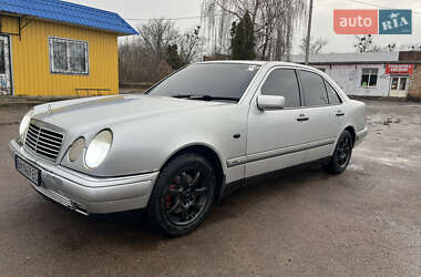 Седан Mercedes-Benz E-Class 1998 в Сумах