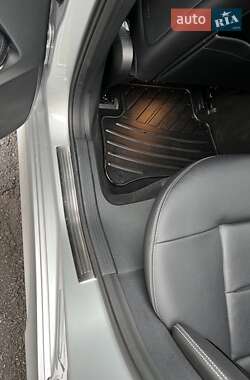 Седан Mercedes-Benz E-Class 2013 в 