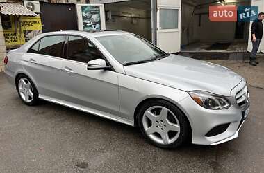 Седан Mercedes-Benz E-Class 2013 в Києві