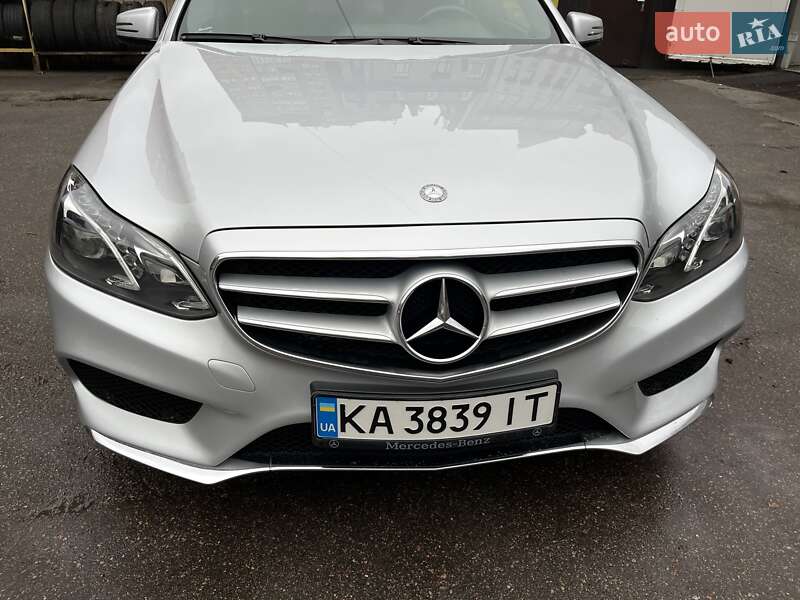 Седан Mercedes-Benz E-Class 2013 в 