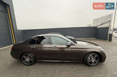 Седан Mercedes-Benz E-Class 2017 в 