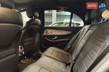 Седан Mercedes-Benz E-Class 2017 в 