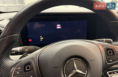 Седан Mercedes-Benz E-Class 2017 в 