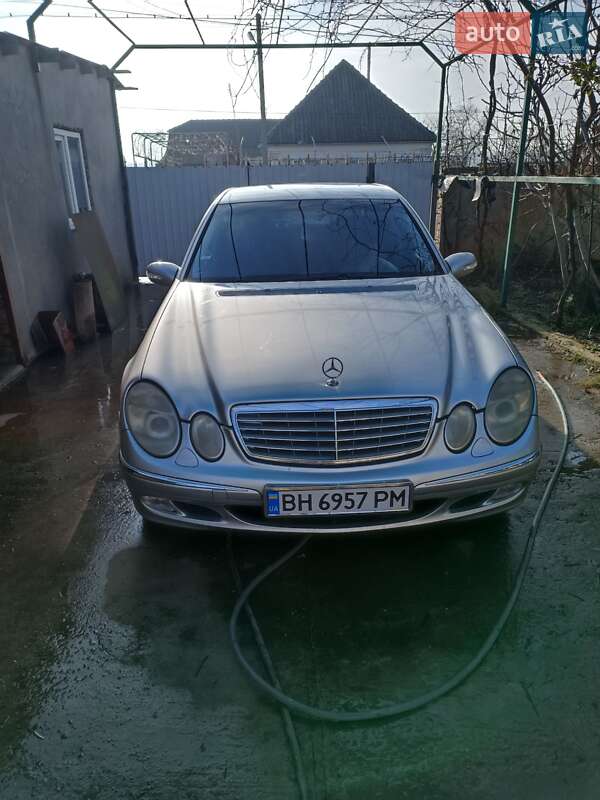 Седан Mercedes-Benz E-Class 2002 в Ізмаїлі