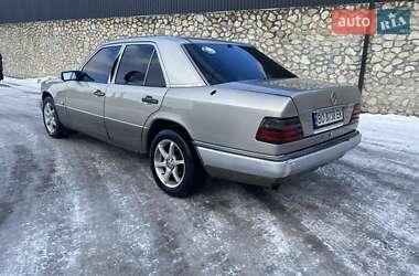 Седан Mercedes-Benz E-Class 1995 в Тернополе