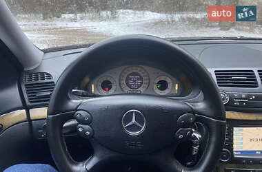 Седан Mercedes-Benz E-Class 2007 в Вараше