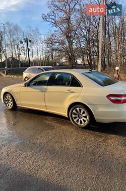 Седан Mercedes-Benz E-Class 2010 в Богодухіву