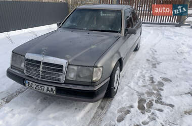 Седан Mercedes-Benz E-Class 1986 в 