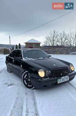 Седан Mercedes-Benz E-Class 1998 в Чернівцях