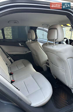 Седан Mercedes-Benz E-Class 2011 в 