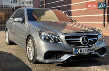 Седан Mercedes-Benz E-Class 2013 в Умані