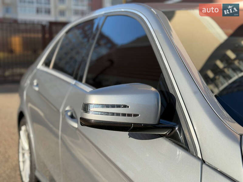 Седан Mercedes-Benz E-Class 2013 в Умани