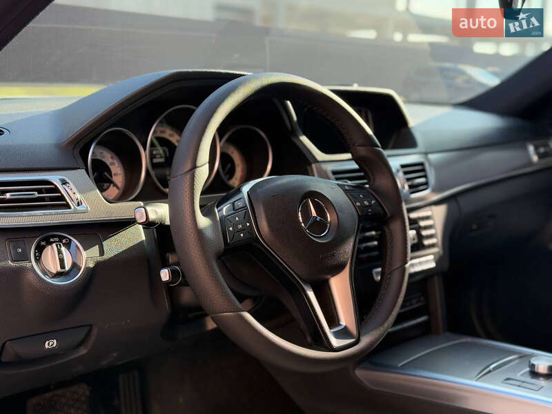 Седан Mercedes-Benz E-Class 2013 в Умани