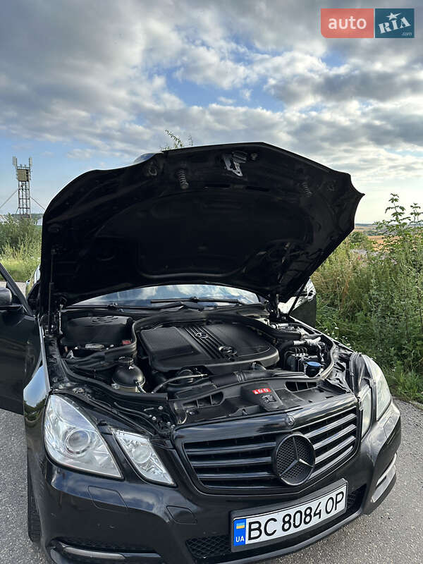 Универсал Mercedes-Benz E-Class 2011 в Львове