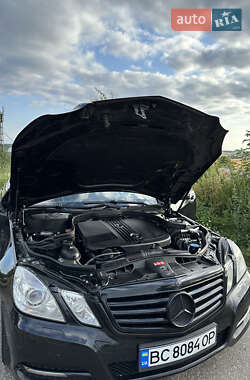 Универсал Mercedes-Benz E-Class 2011 в Львове