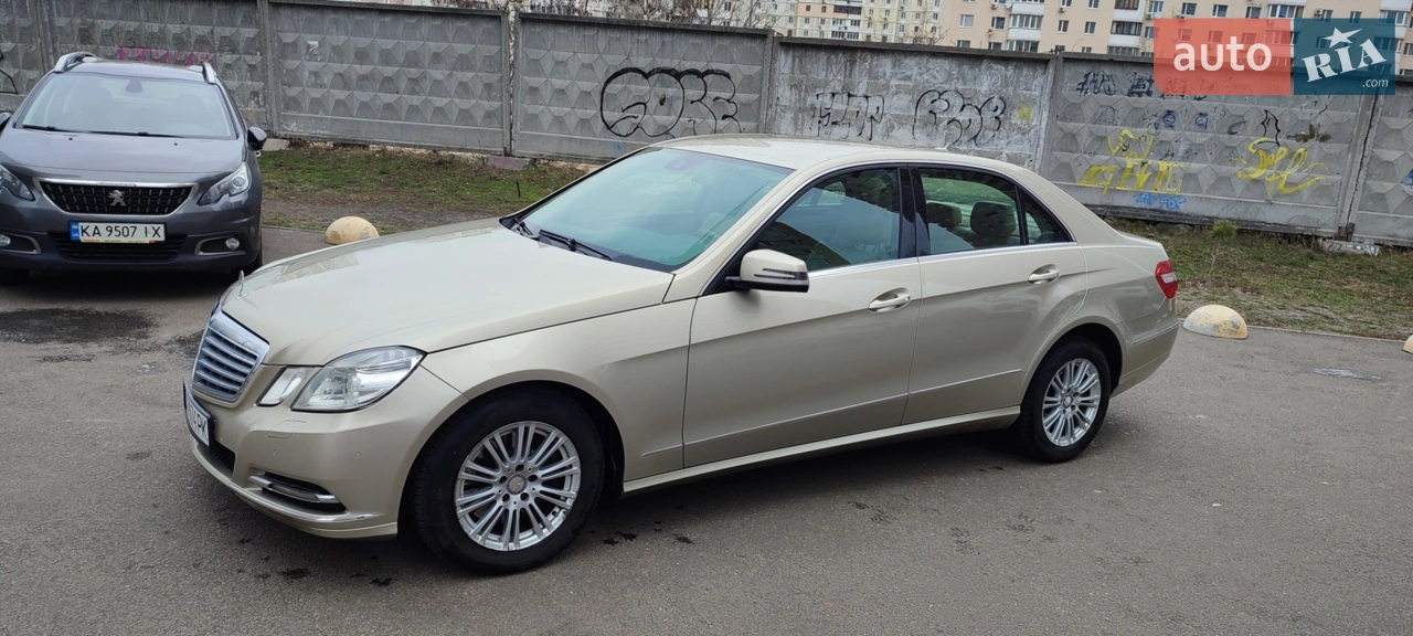 2010 Mercedes-Benz E-klasse - мініатюра 39