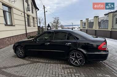 Седан Mercedes-Benz E-Class 2006 в Золочеві