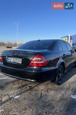 Седан Mercedes-Benz E-Class 2003 в Запоріжжі