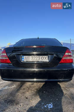 Седан Mercedes-Benz E-Class 2003 в Запоріжжі