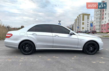 Седан Mercedes-Benz E-Class 2012 в Виннице