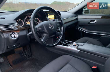 Седан Mercedes-Benz E-Class 2012 в Виннице