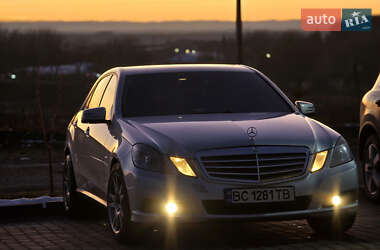 Седан Mercedes-Benz E-Class 2009 в Николаеве