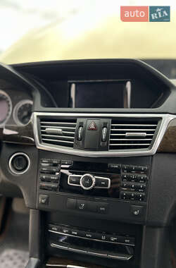 Седан Mercedes-Benz E-Class 2012 в 