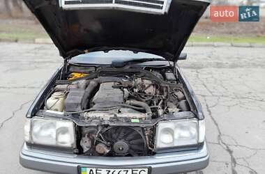 Седан Mercedes-Benz E-Class 1995 в 