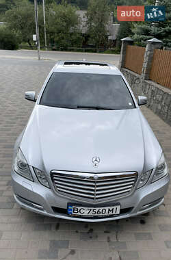 Седан Mercedes-Benz E-Class 2011 в 