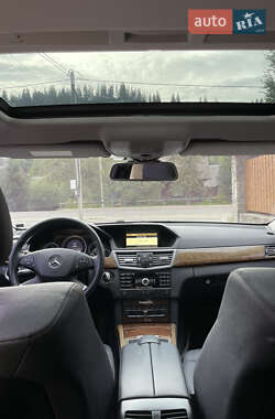 Седан Mercedes-Benz E-Class 2011 в 